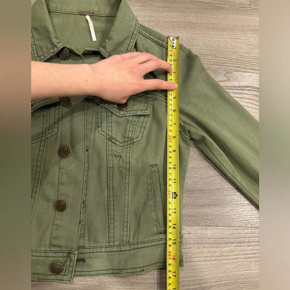 SOLD- Free People Distressed Denim Jacket Green Army Women’s  XS 0 Pretty Little - Picture 6 of 16